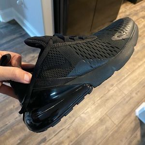 Men’s brand new Air Max 270, black, size 7.5